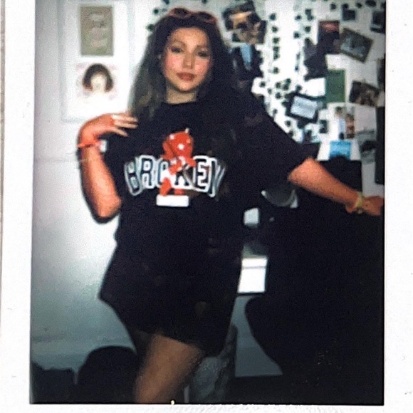 Meet your Posher, Stephanie - Picture 2 of 7